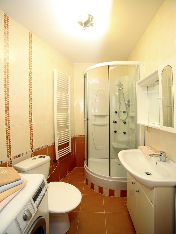 U Vridla, Ul. Trziste. Apartment Karlovy Vary